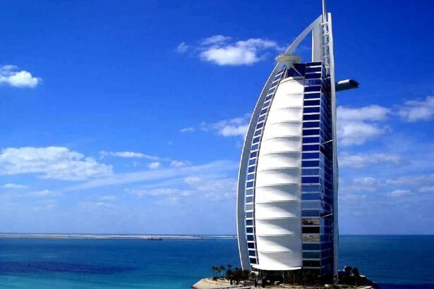 Почему Burj Al Arab называют самым роскошным отелем в мире