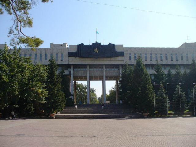 Архитектурные особенности Дома офицеров