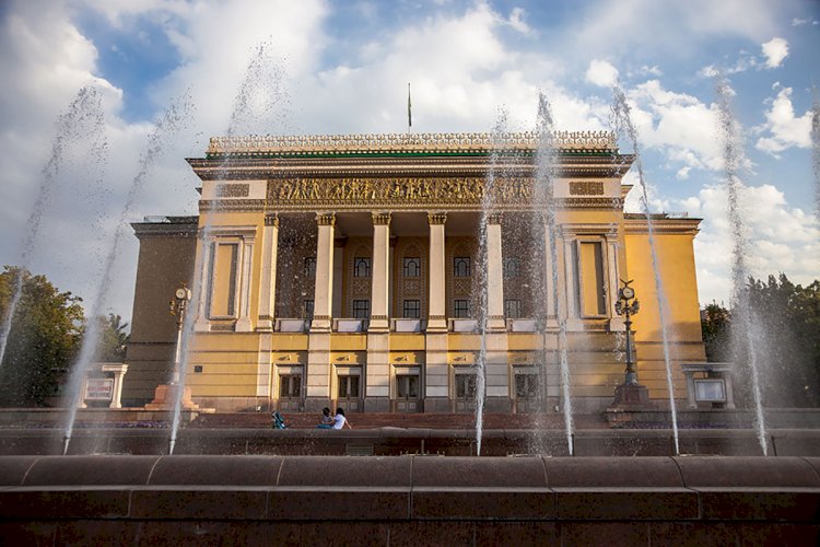 Влияние театра на развитие искусства в регионе