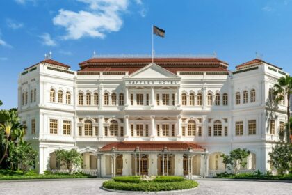 Что ждет вас в Raffles Hotel в Сингапуре - чай, колониальный стиль и легенды
