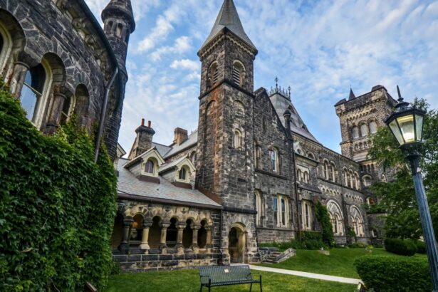 Торонтский университет