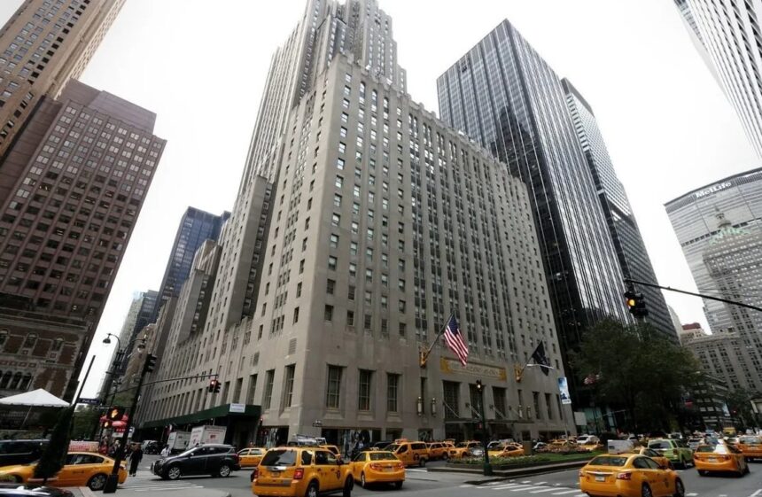 История Waldorf Astoria — отель, изменивший Нью-Йорк