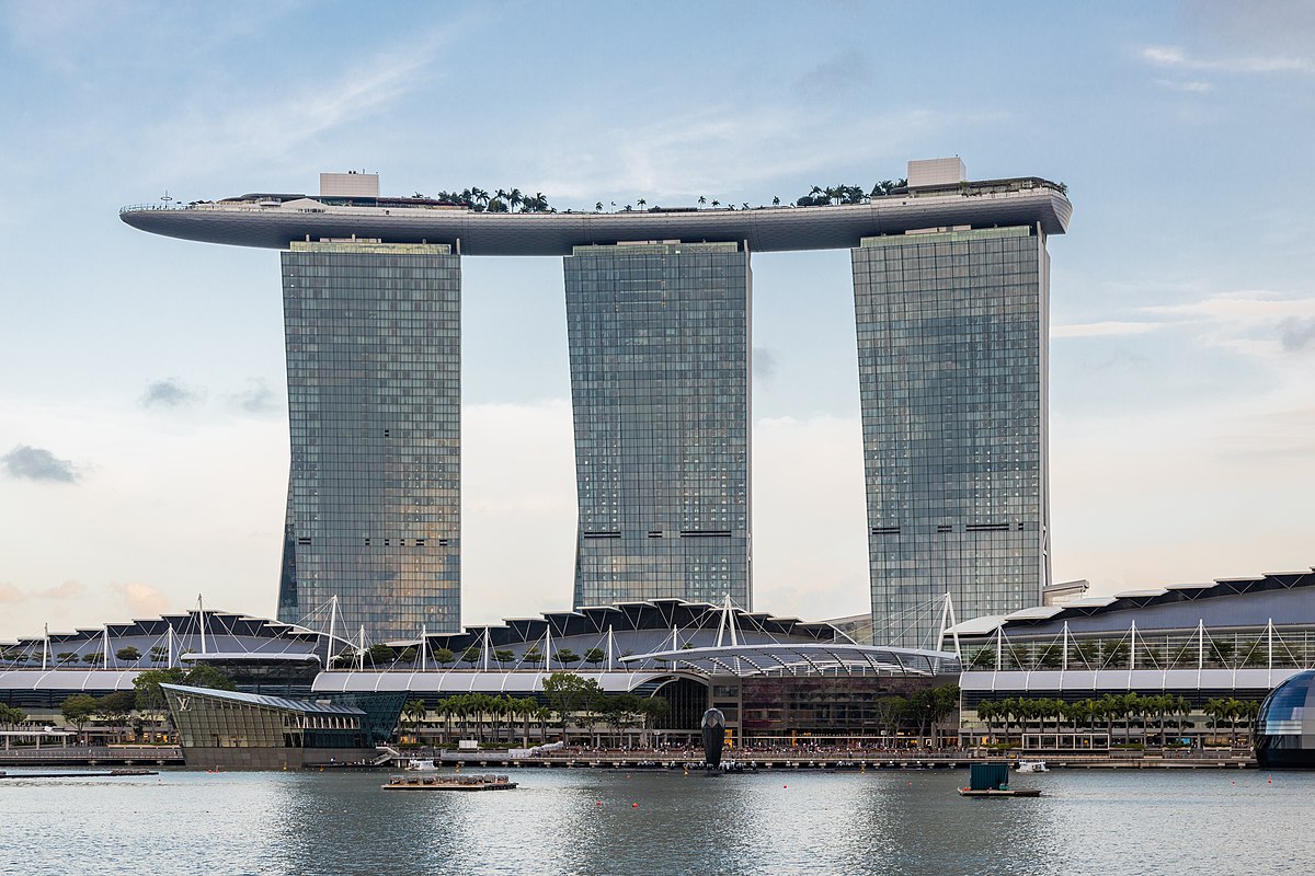 Что такое Marina Bay Sands и почему он популярен?