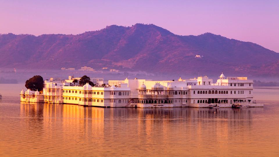 Taj Lake Palace — отель, плывущий по озеру