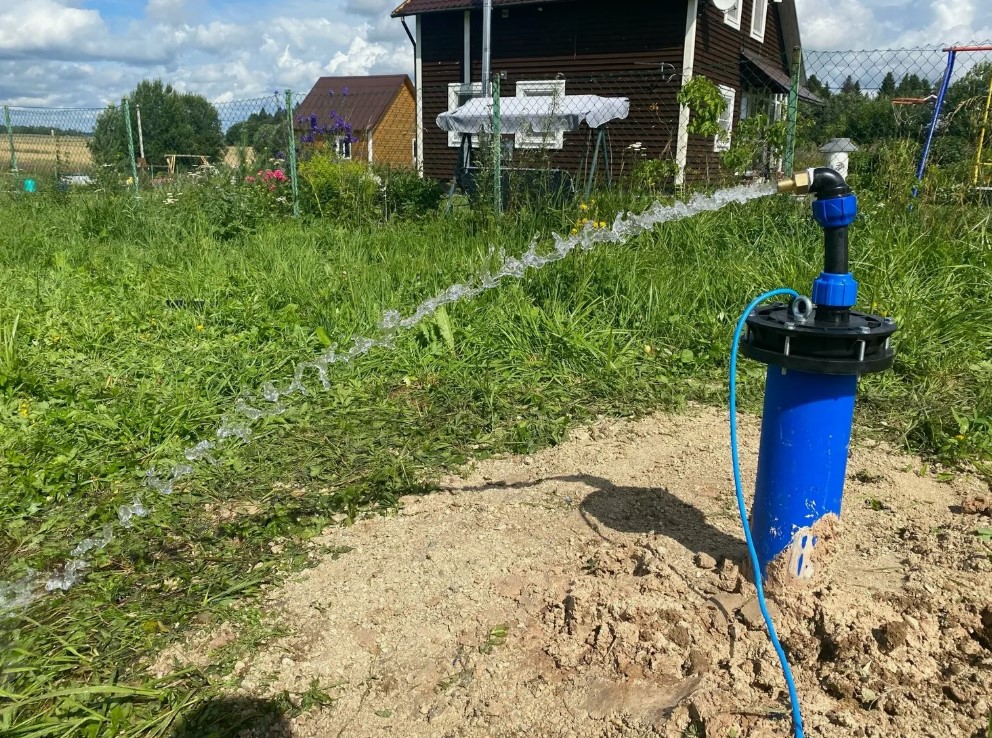 Скважина на воду - как выбрать место и рассчитать глубину