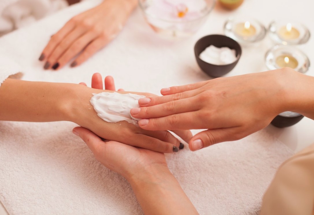 Уход за руками и ногами - как выбрать профессиональные средства Уход за руками и ногами - как выбрать профессиональные средства